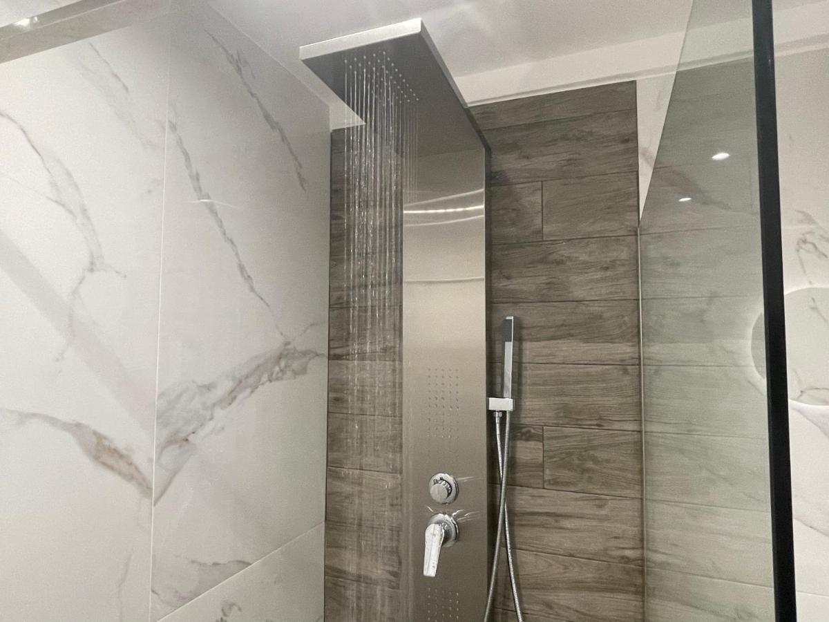 Lovely And Sunny Apartament 300M From Beach!! Peraía 외부 사진