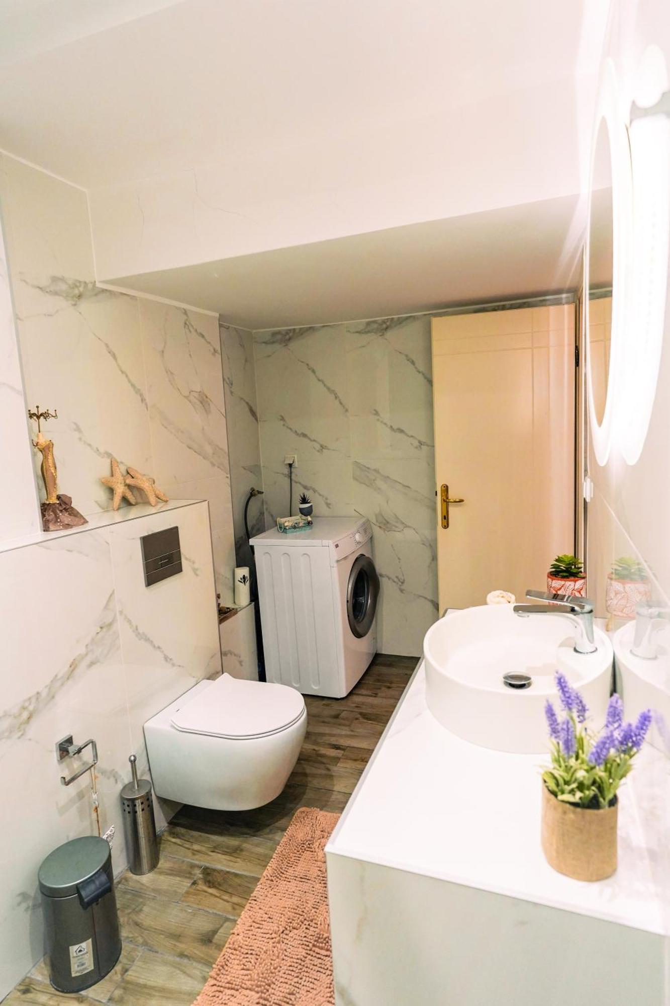 Lovely And Sunny Apartament 300M From Beach!! Peraía 외부 사진